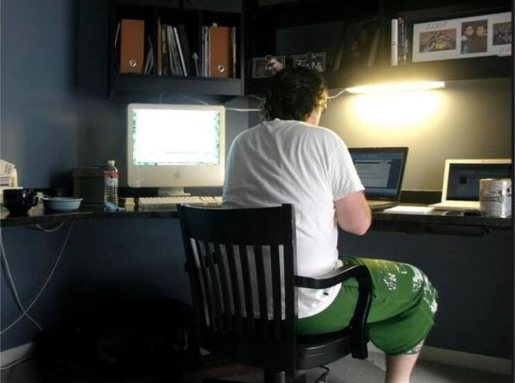 Laptop hangs more during Work From Home? So get rid of this problem ওয়ার্ক ফ্রম হোম করতে গিয়ে সমস্যায় পড়েছেন ল্যাপটপ নিয়ে? রইল সমাধান