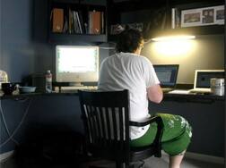 ওয়ার্ক ফ্রম হোম করতে গিয়ে সমস্যায় পড়েছেন ল্যাপটপ নিয়ে? রইল সমাধান