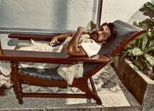 'ঠিক যেন উত্তমকুমার'...লক্ষ্মীপুজোয় গৌরবের এই ছবিটি দেখে উপছে পড়ল কমেন্ট