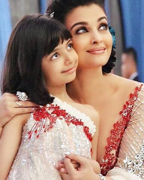 ৫: এক সাক্ষাৎকারে ঐশ্বর্য একগাল হেসে বলেছিলেন আরাধ্যার সঙ্গে আমার মনের যোগটা বেশ জোরদার।