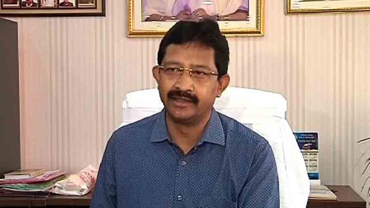 রাজীব বন্দ্যোপাধ্যায়ের সঙ্গে যোগাযোগের চেষ্টা করা হলে, তাঁর এক সহায়ক ফোন ধরে বলেন, বনমন্ত্রী বৈঠকে ব্যস্ত। তিনি হাওড়াতেই আছেন।