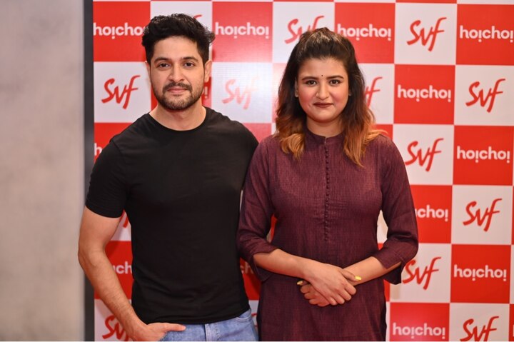 অনুরাগীদের সঙ্গে দেখা করেন তানসেনের তানপুরা-র আলাপ ও শ্রুতি।