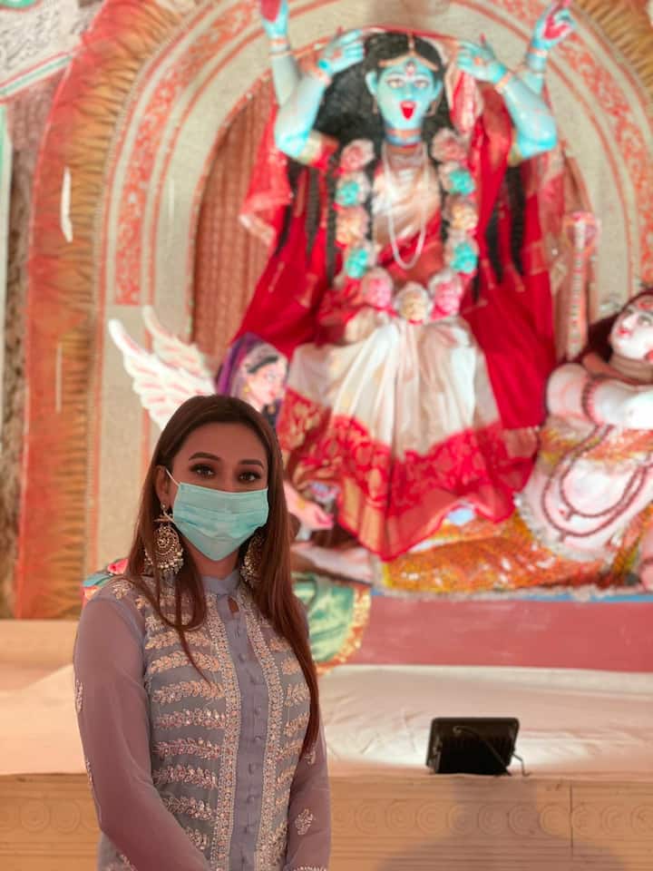 সম্প্রতি মুক্তি পেয়েছে মিমির নতুন ছবি 'বাজি'- র ট্রেলার। শীতের ছুটিতে দর্শকদের মুগ্ধ করবে জিৎ-মিমি জুটি।