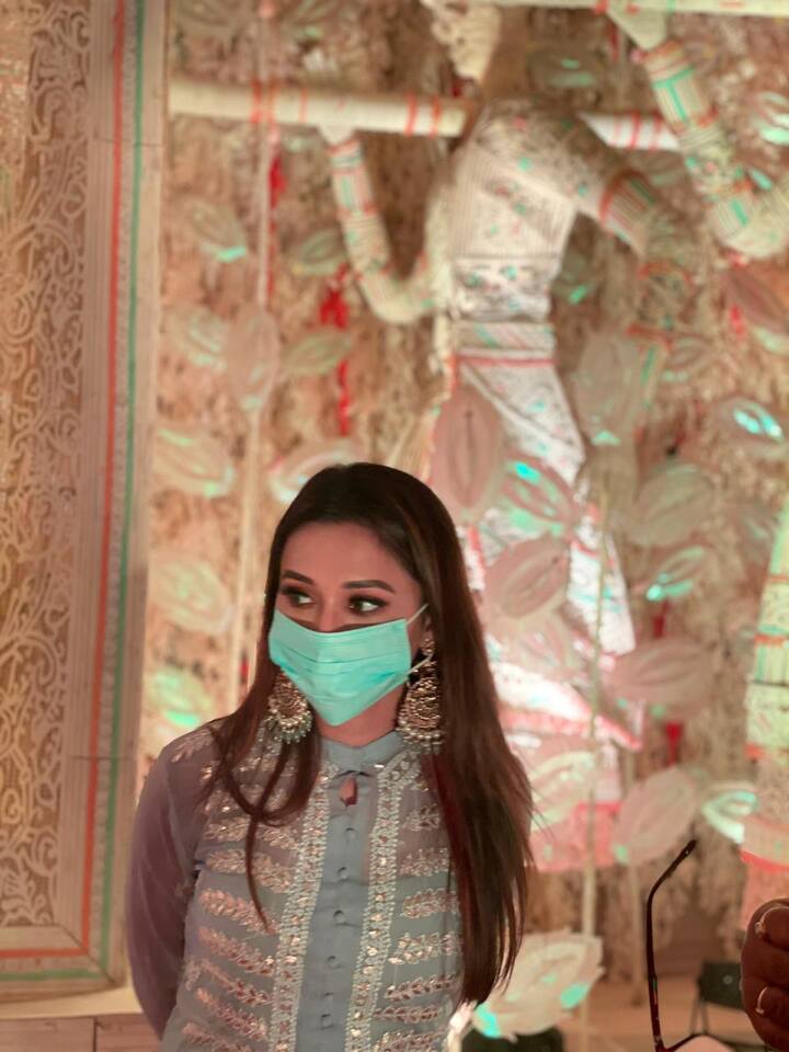 সদ্য মুক্তি পাওয়া 'ড্রাকুলা স্যার' টলিউডে চূড়ান্ত সফল। আপাতত হিন্দি ভাষায় গোটা দেশেই মুক্তি পাবে এই ছবিটি।