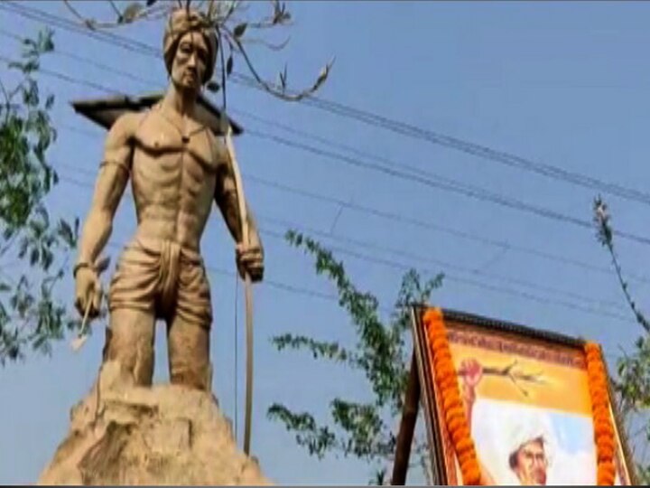 Controversy surrounding Birsa Munda statue continues in West Bengal  বাঁকুড়ার পর নদিয়া, বীরসা মু্ণ্ডার মূর্তি ঘিরে ফের রাজনৈতিক তরজা