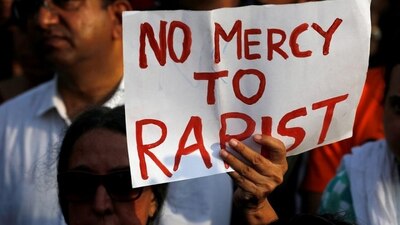 Nirbhaya memory came back, Rape of a young woman on a moving bus in Pune ফিরে এল নির্ভয়া-স্মৃতি, পুণেতে চলন্ত বাসে ধর্ষণ তরুণীকে