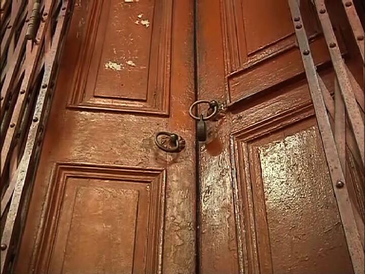 মির্জাপুর স্ট্রিট নয়, নাম বদলে আজ ৪৯ নম্বর সূর্য সেন স্ট্রিট। 