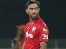 বীরেন্দ্র সহবাগের ‘১০ কোটি টাকার চিয়ারলিডার’ কটাক্ষের জবাব ম্যাক্সওয়েলের