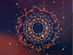 Daily Horoscope: চাকরির ক্ষেত্রে সুখবর আসতে পারে বৃষ জাতকদের, আপনার রাশি কী বলছে? জেনে নিন দৈনিক রাশিফল