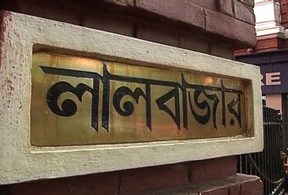 Fake CA: Kolkata Police summons top placed I-T official as it widens probe ভুয়ো চার্টার্ড অ্যাকাউন্ট্যান্ট: এবার আয়কর দফতরের শীর্ষ কর্তাকে তলব লালবাজারের, 'ক্যান্সারে-আক্রান্ত, আসতে পারবেন না', জবাব আধিকারিকের