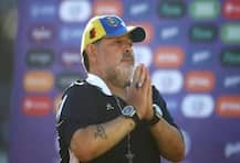 আমার হিরো আর নেই! মারাদোনার প্রয়াণে ট্যুইট সৌরভের