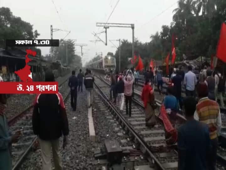 দুর্ভোগের মুখে পড়েন রেলযাত্রীরা।