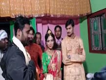 ‘লক্ষ্য ২০২১- টার্গেট বাংলা’! বালুরঘাটে বিয়ের আসরে নবদম্পতিকে প্রচার পুস্তিকা উপহার বিজেপি নেতার