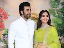 এবার বয়ফ্রেন্ড রণবীরের প্রতিবেশী আলিয়া, পালি হিলে কিনে ফেললেন মহার্ঘ অ্যাপার্টমেন্ট 