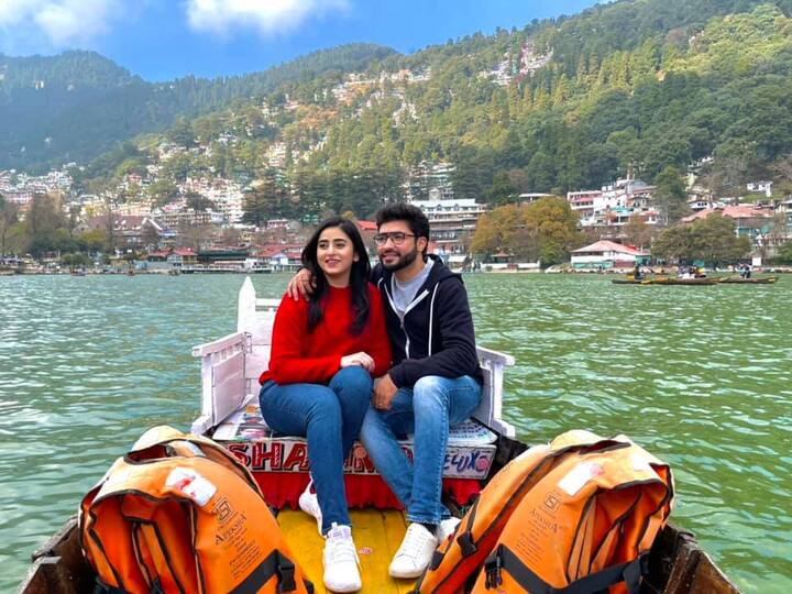 '১০ বছর, ৩৬৫০ দিন, অনেক হাসি-কান্না-চুমু-আলিঙ্গন'....গৌরবের বাহুডোরে থাকতে পেরেই খুশি তিনি। সব ছবি - গৌরব ও ঋধিমার ফেসবুক পেজ থেকে নেওয়া।