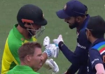 INDIA VS AUSTRALIA ODI match KL Rahul and Aaron Finch share laugh after finch hit by a delivary from Navdeep Saini India vs Australia: মজাদার ভিডিও-সাইনির বলে আঘাত পাওয়ার পর ফিঞ্চের পেটে রাহুলের কাতুকুতু!