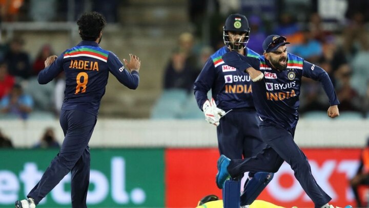 IND v AUS: India beats Australia by 13 runs in the last ODI of the series IND v AUS: টি-টোয়েন্টি যুদ্ধের আগে স্বস্তি, শেষ ওয়ান ডে-তে অস্ট্রেলিয়াকে ১৩ রানে হারাল ভারত