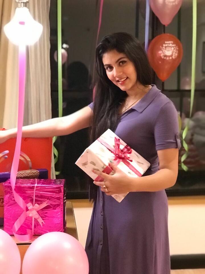 পরিচালক কে. এস অধিয়ামনের আগামী তামিল ছবি ‘কাদল কাদই সোল্লাভ’-র নায়িকা তিনি। সেই ছবির শ্যুটিং-এই আপাতত ব্যস্ত নায়িকা।