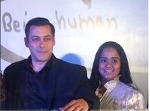 রেস্তোরাঁয় প্লেট ভাঙছেন সলমনের বোন অর্পিতা! ভাইরাল ভিডিও ঘিরে তোলপাড় সোশ্যাল মিডিয়া