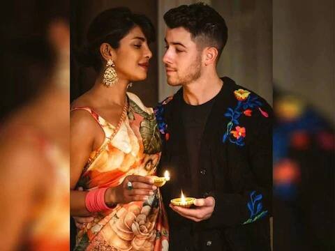 ২০১৮ সালে বিয়ে করেন প্রিয়ঙ্কা চোপড়া এবং নিক জোনাস। নিক জোনাস আমেরিকার সঙ্গীতশিল্পী। প্রিয়ঙ্কার থেকে ১০ বছরের ছোট নিক। 