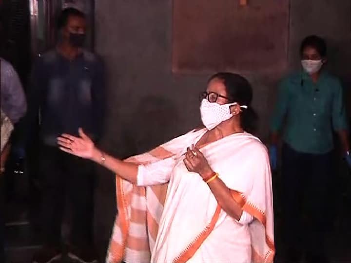 তবে বুদ্ধবাবুর করোনা রিপোর্ট নেগেটিভ।