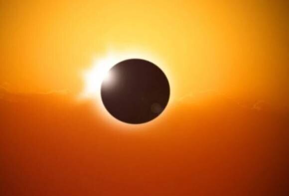 The last solar eclipse of the year tomorrow, where can be seen? বছরের শেষ সূর্যগ্রহণ আগামীকাল, কোথা থেকে দেখা যাবে?