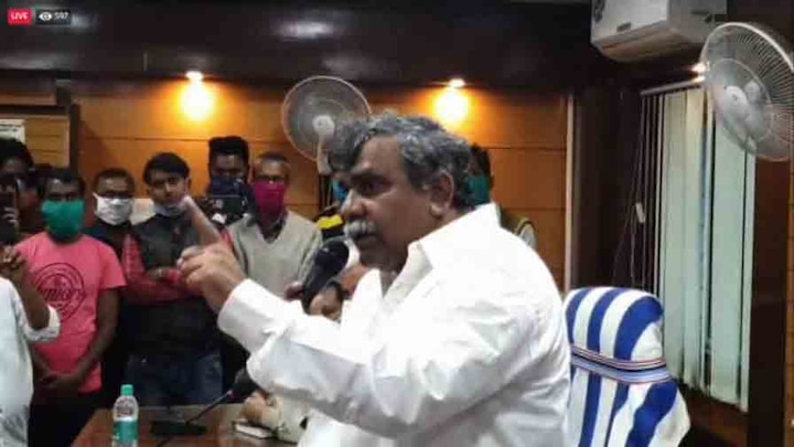 Jitendra Tiwari Resigns Rebel TMC MLA Quits Key Post in Asansol Municipal Corporation Jitendra Tiwari Resigns: পুর প্রশাসকের পর দলের সব পদ থেকে ইস্তফা, তৃণমূল ছাড়লেন জিতেন্দ্র তিওয়ারিও