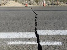 Delhi Earthquake: ভোরবেলা কেঁপে উঠল দিল্লি, বড়দিনে আতঙ্ক রাজধানীতে