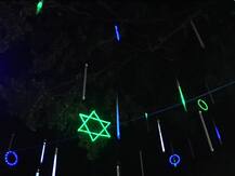 বড়দিনে উৎসবের মেজাজে কলকাতা, পার্ক স্ট্রিটে জমকালো আলোর মেলা