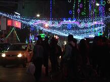 বড়দিনে উৎসবের মেজাজে কলকাতা, পার্ক স্ট্রিটে জমকালো আলোর মেলা