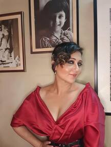 গ্ল্যামারাস অবতারে নেটিজেনদের মন জয় করলেন স্বস্তিকা