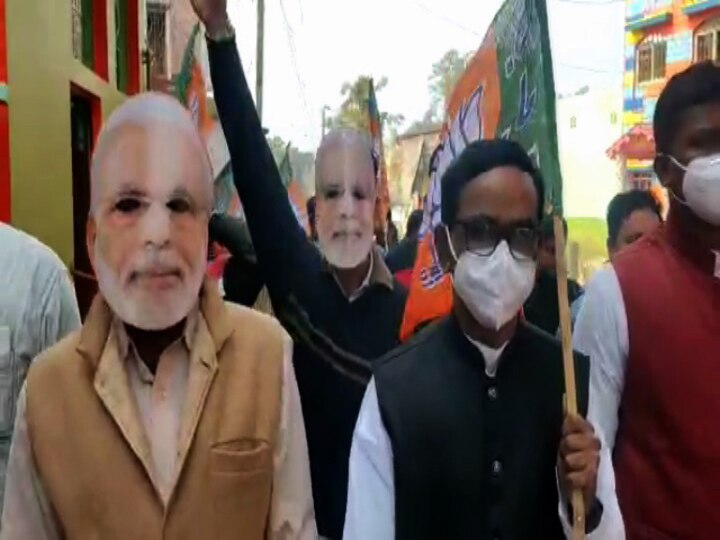 ২০১১-য় রাজ্যে ৩৪ বছরের বাম জমানার অবসান ঘটিয়ে ক্ষমতায় এসেছিলেন মমতা বন্দ্যোপাধ্যায়।