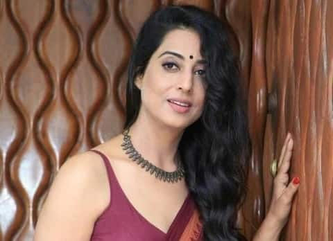 বিয়ের পর বলিউডে পা রেখেছিলেন এই অভিনেত্রীরা