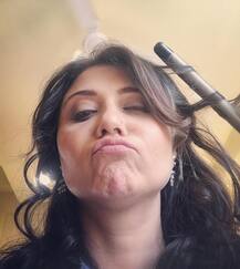 নানা মুডের ছবি শেয়ার স্বস্তিকার, ভালবাসা নেটিজেনদের