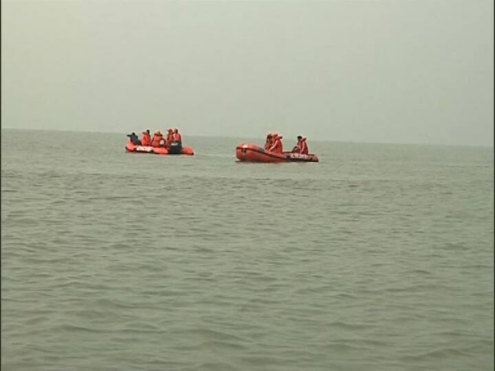 নদী থেকে দূরে স্নানের ব্যবস্থা করা হয়েছে। হাইকোর্টে জানালেন রাজ্যের অ্যাডভোকেট জেনারেল।