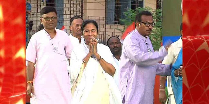 C-Voter Survey 2021: People in bengal happy with Mamata Banerjee's role as CM WB Election 2021 C-Voter Opinion Poll: মুখ্যমন্ত্রী হিসাবে মমতাতেই সন্তুষ্ট অধিকাংশ রাজ্যবাসী, সি-ভোটার সমীক্ষায় ইঙ্গিত