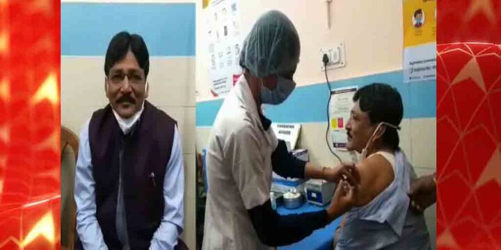 Administrator of Barrackpore Municipality Uttam Das takes vaccine shot, controversy erupted over this move Vaccine: ভ্যাকসিন বিতর্কে এবার নাম জড়াল ব্যারাকপুরের পুর প্রশাসকের