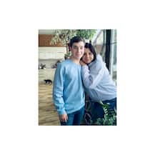 স্বামীকে ডিভোর্স, সৎ ছেলেকে বিয়ে রুশ মহিলার, জন্মাল মেয়েও