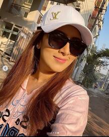 অভিনয় করেছেন বেশ কয়েকটি বাংলা ছবিতে, দেখুন বাংলাদেশী অভিনেত্রী বিদ্যা সিনহা মিমকে