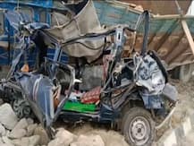 Dhupguri accident Photos: দুমড়ে মুচড়ে গিয়েছে গাড়ি, মৃত ১৪, ধূপগুড়ি দুর্ঘটনার ছবি দেখলে শিউরে উঠবেন!