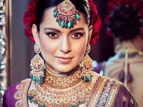 নিজের কেরিয়ারে বহুবার উত্থান পতন হয়েছে কঙ্গনার। কিন্তু কখনই নিজের জায়গা থেকে সরে আসেননি  তিনি। কোনও ছবি করতে ২৫ কোটি টাকা নিয়ে থাকেন তিনি। 