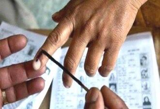  Hyderabad News: Over 2 lakh fake voters removed from voter list in Hyderabad  Hyderabad News: हैदराबाद में वोटर लिस्ट से हटाए गए 2 लाख से ज्यादा फर्जी मतदाता, जानिए क्या है वजह