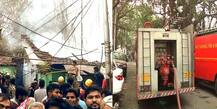 Gurusaday Dutta Road Fire: গুরুসদয় দত্ত রোডে যন্ত্রাংশের গুদামে আগুন, ৮-১০টি ঝুপড়ি পুড়ে ছাই
