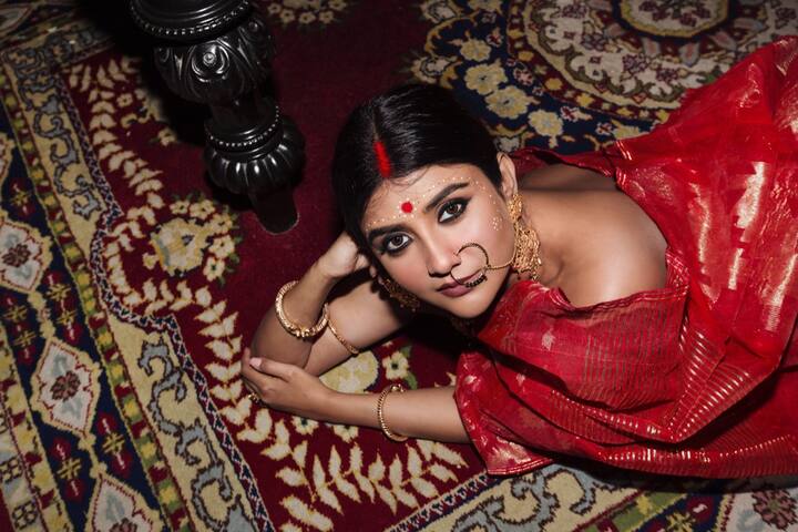 আগামী বছর হাতে রয়েছে ২টো নতুন কাজ। কথাবার্তা চলছে আরও কিছু কাজেরও। 'সময় হলেই সব জানাব', বলছেন নায়িকা।