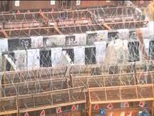 Singhu Border Photos: রাস্তায় পোঁতা পেরেক, বোল্ডার, ব্যারিকেট, কংক্রিটের বাধা! সিঙ্ঘু সীমানা যেন দুর্গ!