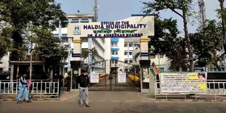Who will be the next Chairman of Haldia Municipality হলদিয়ার কে হবেন নতুন পুরপ্রধান? শ্যামল আদকের ইস্তফায় উঠছে প্রশ্ন