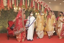 Mamata in Neel Trina reception Photos: নীল-তৃণার বিয়ের আসরে হাজির মুখ্যমন্ত্রী, করলেন আশীর্বাদ