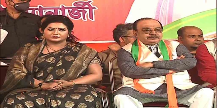 West Bengal Elections 2021: দিনে একশো ফোন কাকে করতেন রত্না? আক্রমণে শোভন WB Election 2021 Sovan Chatterjee and Baisakhi Banerjee attacks Debashree Roy from the rally of BJP West Bengal Elections 2021: দিনে একশো ফোন কাকে করতেন রত্না? আক্রমণে শোভন