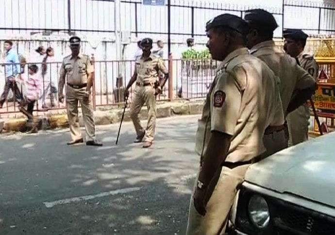 Criminal background people no longer have police protection state govt Decision latest update गुन्हेगारी पार्श्वभूमीच्या लोकांना यापुढे पोलीस सुरक्षा नाही!