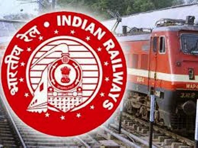 Indian Railways extends time limit for claiming refund on cancelled train tickets to 9 months Indian Railway | रेल्वेकडून प्रवाशांना मोठा दिलासा, रद्द ट्रेनच्या तिकीटांचं रिफंड मिळण्याचा कालावधी वाढवला